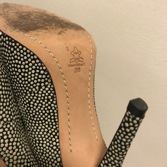 Alice & Olivia Black White Devon Heels Size 8 - Picture 3 of 6